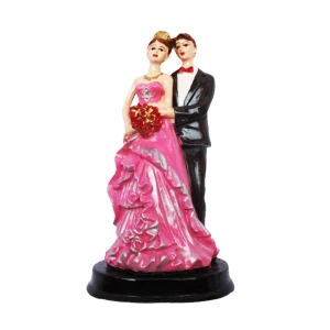 Married Couple Statue
