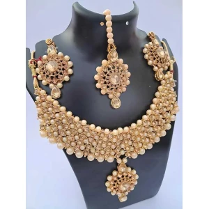 Gold Jewellery Set