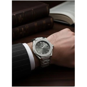 Louis Vuitton Leather Wallet