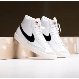 Nike Blazer Mid
