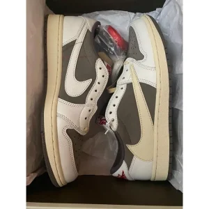 Travis Scott X Jordan