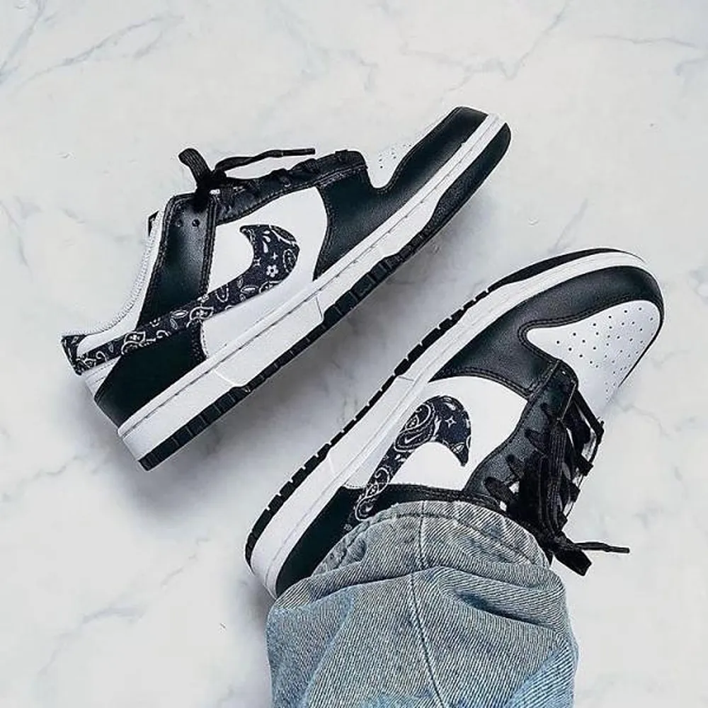 Luxurious Nike Dunk Low Shoes Black For Women (SW989) - Image 3